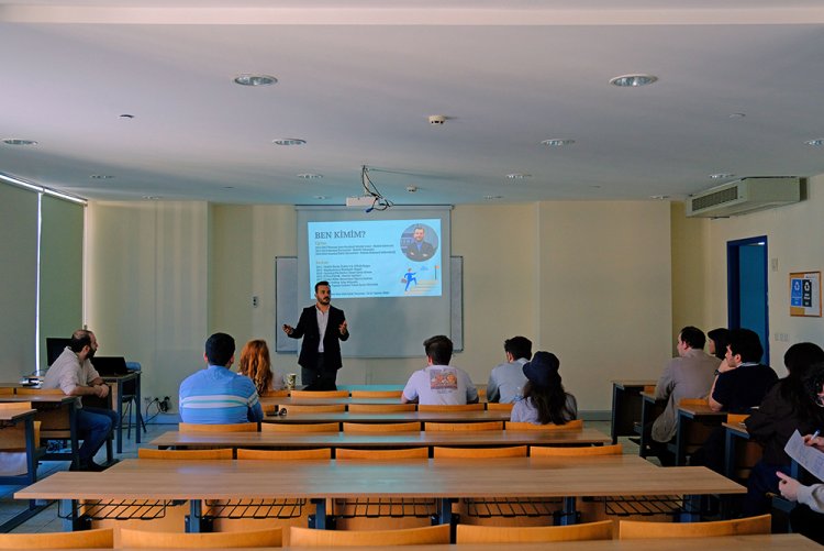 "Diploma ve Sonrası: Sektörde Sizi ne Bekliyor?" Semineri