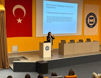 Doç. Dr. Esra Saatçı